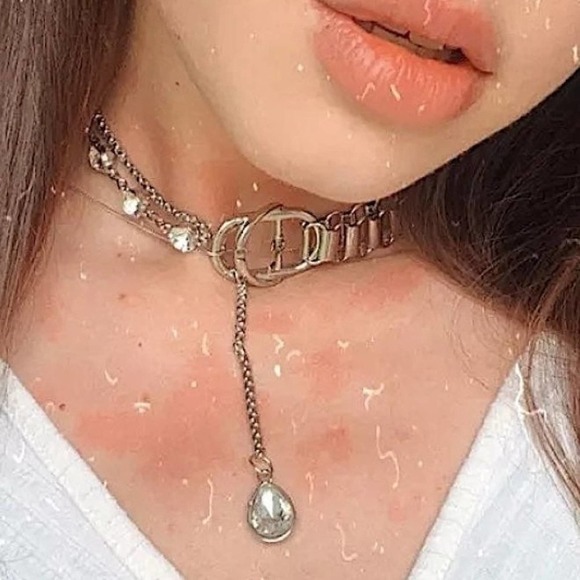WHITE GOLD PLATED BUCKLE PUNK CHAIN RHINESTONE DROP CHOKER NECKLACE - Picture 8 of 9